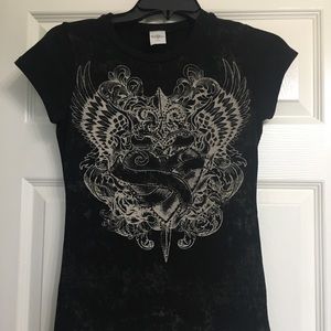 Rock & Rose sz med fitted tee